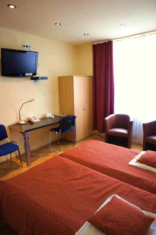 City Hotel MHG Dış mekan fotoğraf