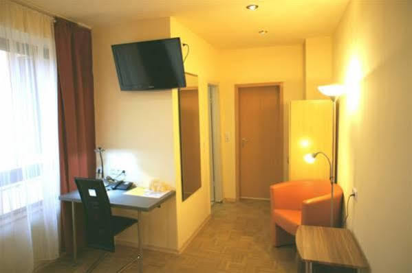 City Hotel MHG Dış mekan fotoğraf