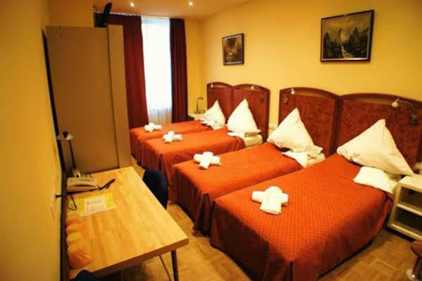 City Hotel MHG Dış mekan fotoğraf